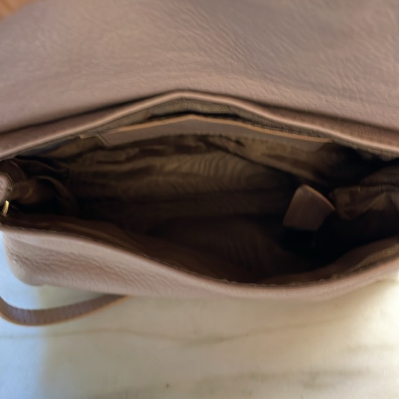 Chloe Lily Pink Small Crossbody Bag - Picture 8 of 14